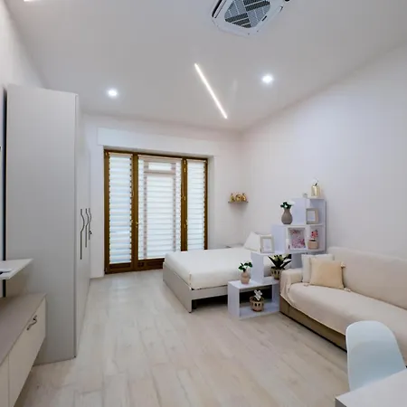 House Leo & Leya Apartman *